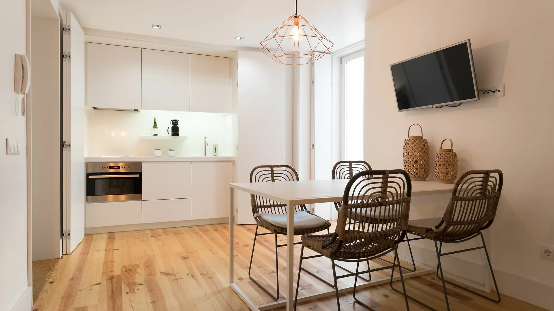 Chiado Studio And One-Bedroom Apartment - By Lu Holidays Lisboa 0*,