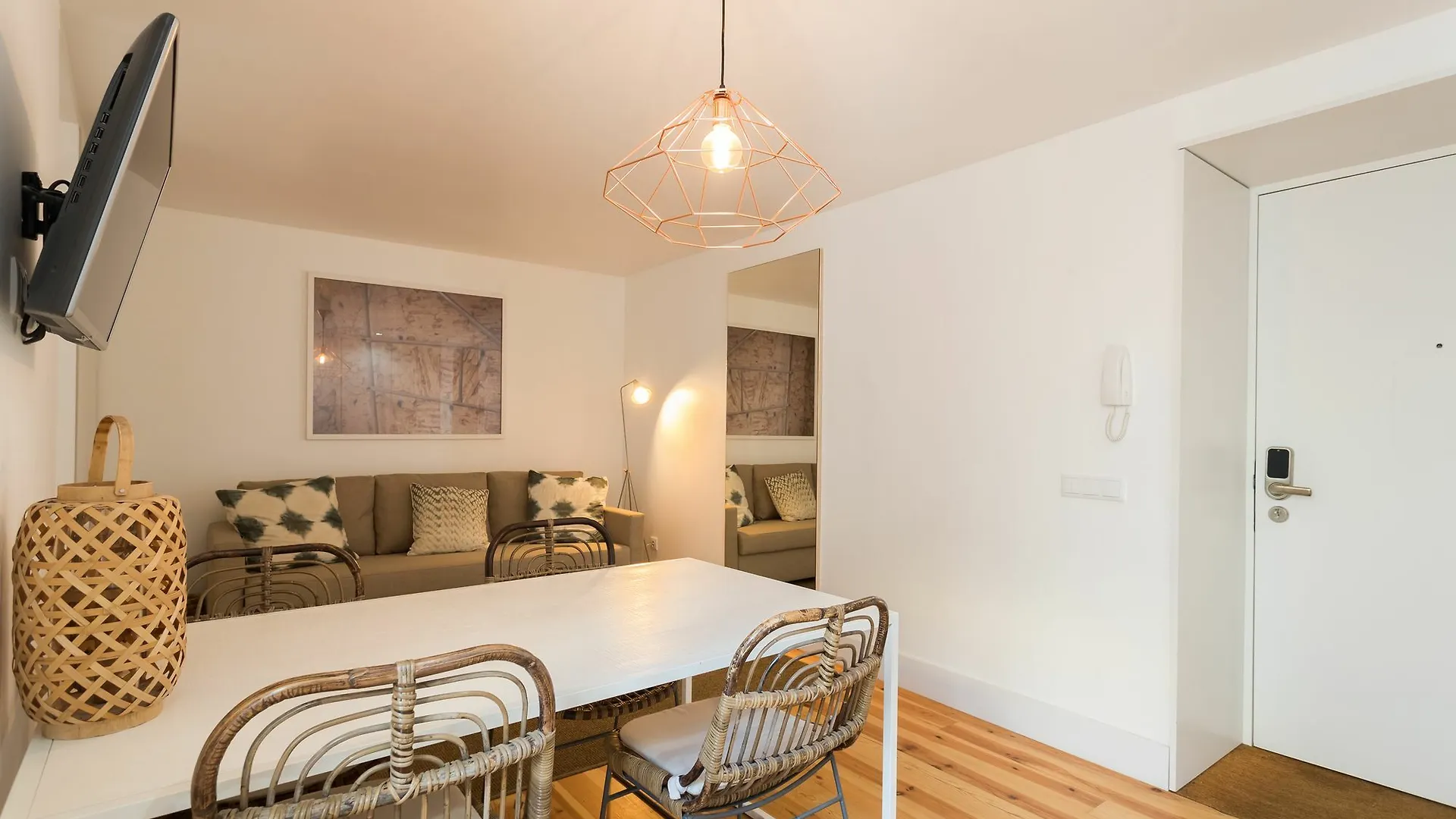 Chiado Studio And One-Bedroom Apartment - By Lu Holidays Lisboa