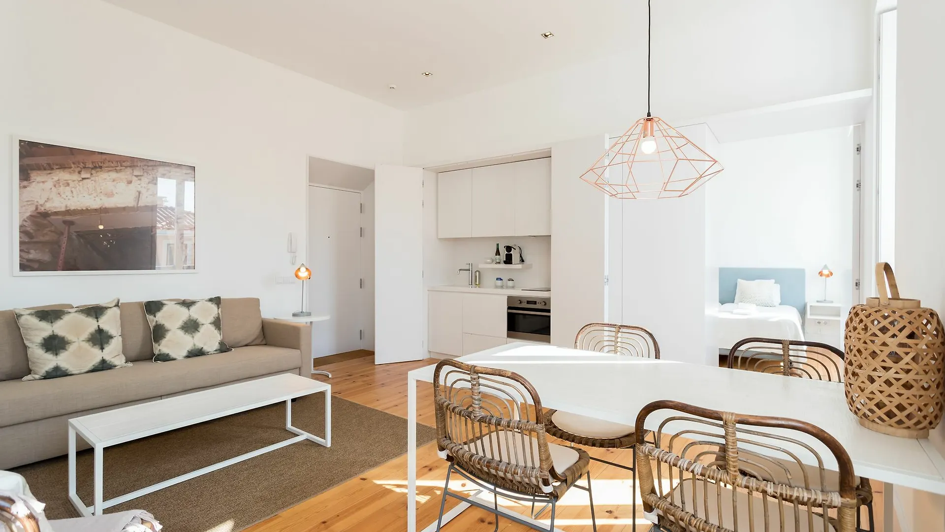 Chiado Studio And One-Bedroom Apartment - By Lu Holidays Лиссабон