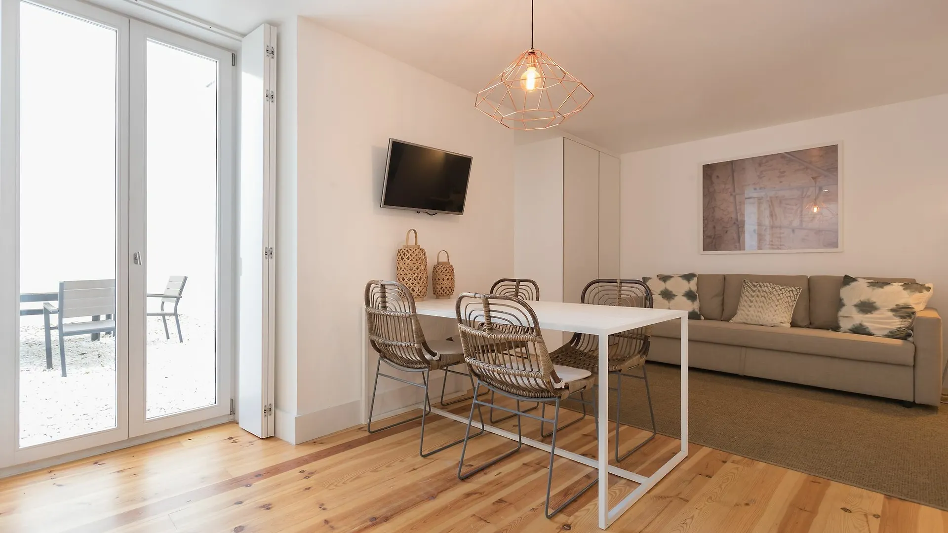Chiado Studio And One-Bedroom Apartment - By Lu Holidays Лиссабон