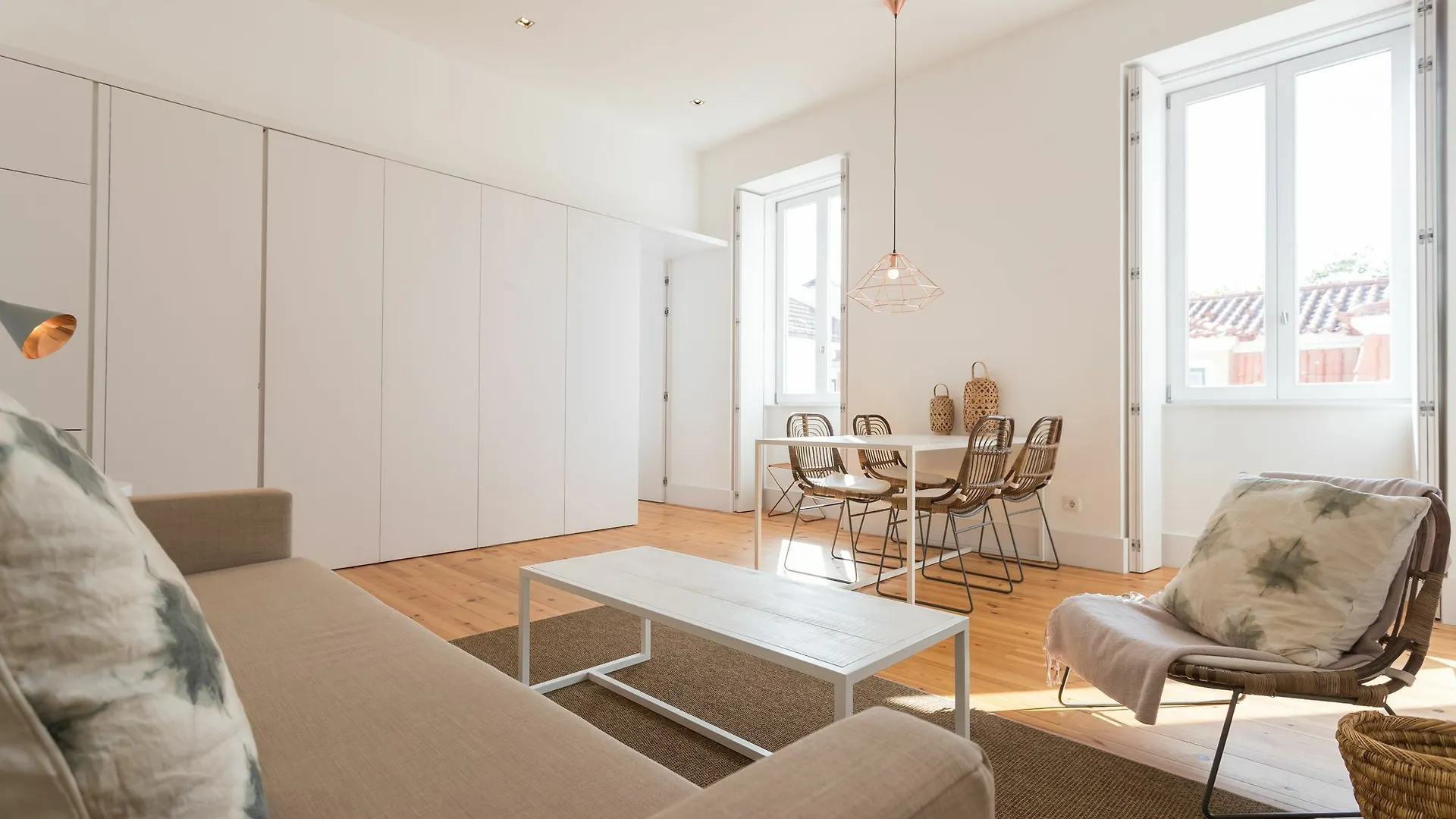 Chiado Studio And One-Bedroom Apartment - By Lu Holidays Лиссабон