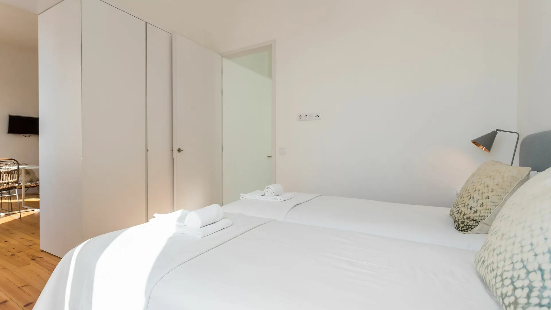 Chiado Studio And One-Bedroom Apartment - By Lu Holidays Лиссабон