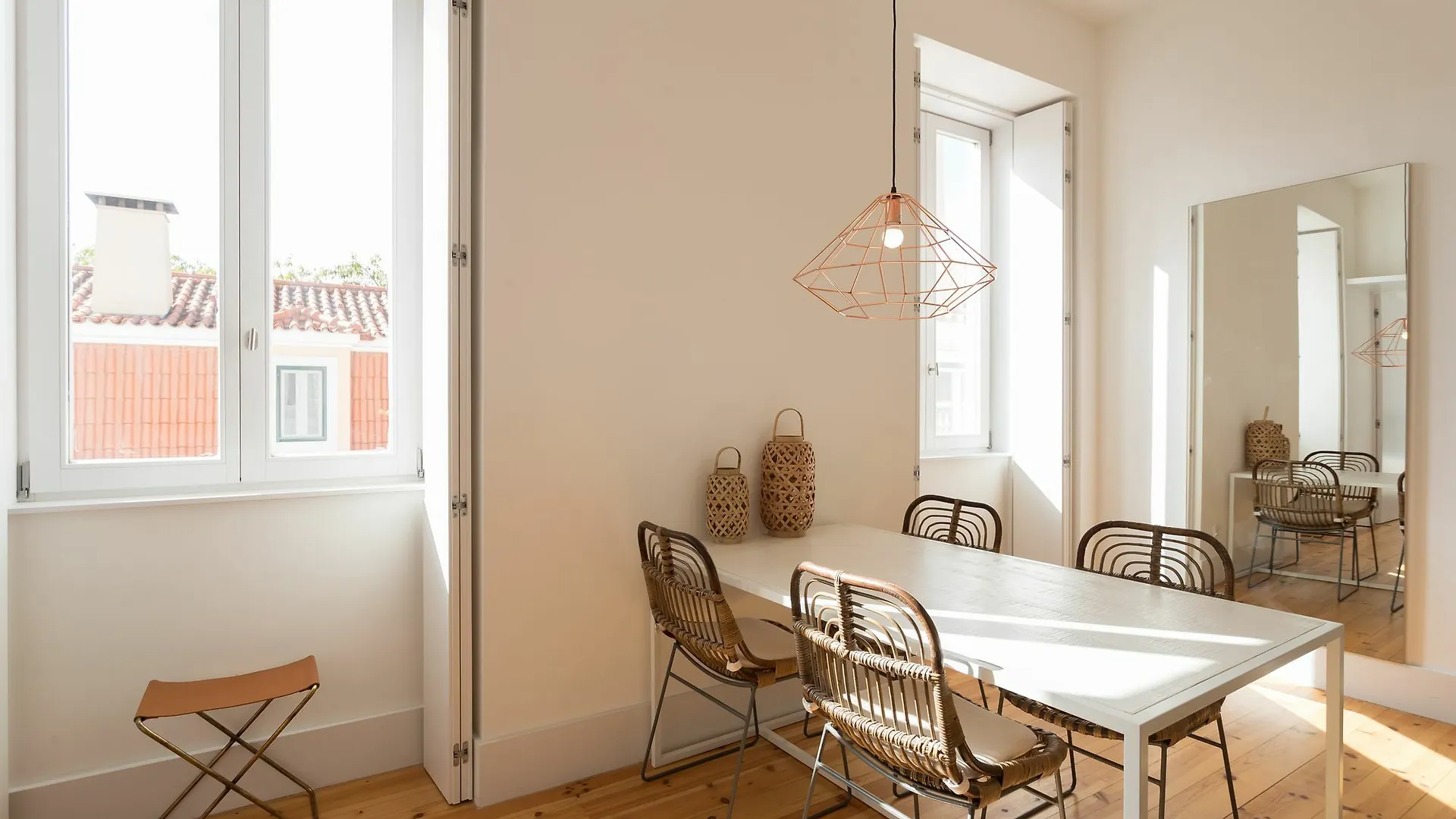 Chiado Studio And One-Bedroom Apartment - By Lu Holidays Лиссабон