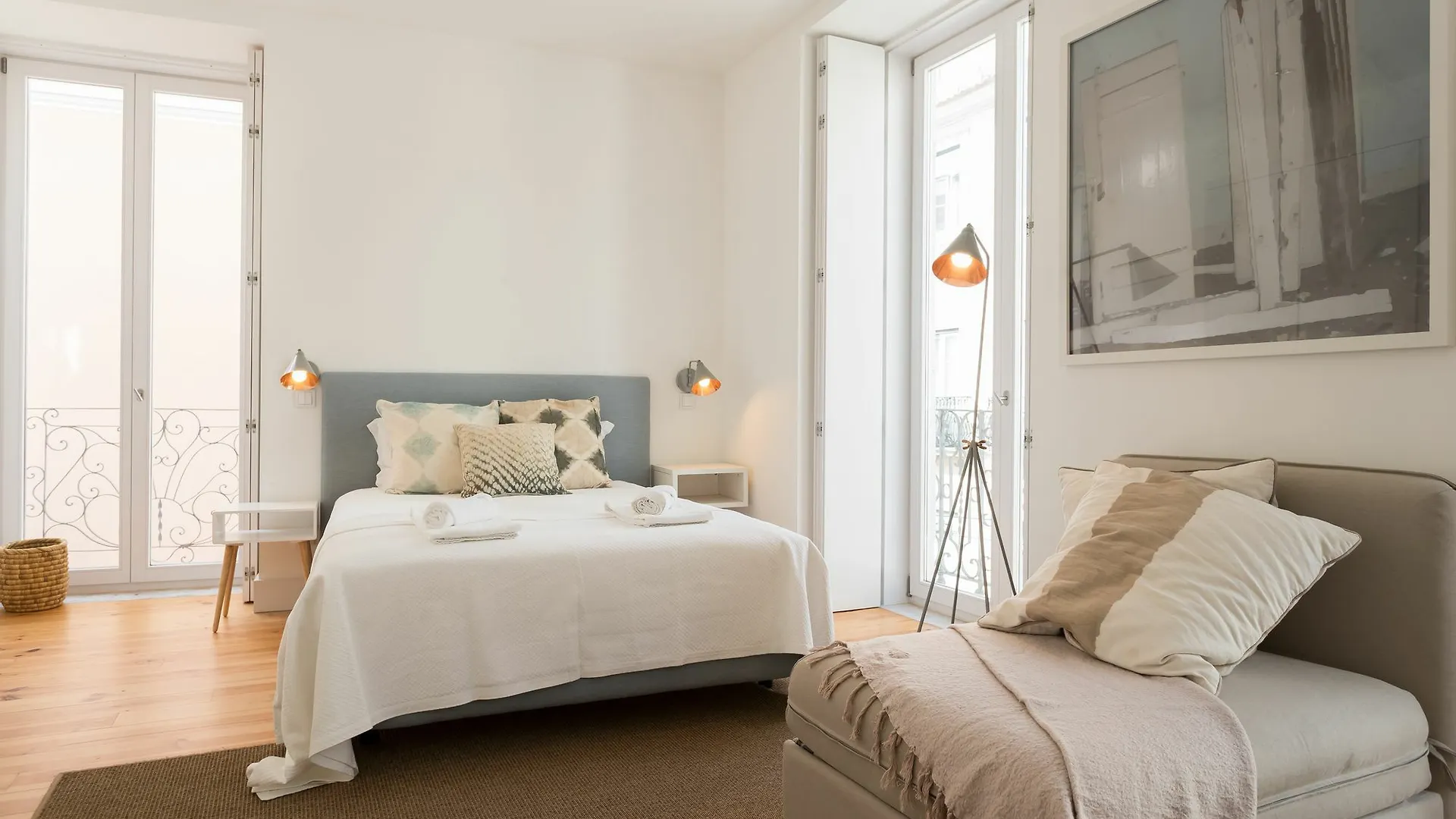 Chiado Studio And One-Bedroom Apartment - By Lu Holidays Лиссабон